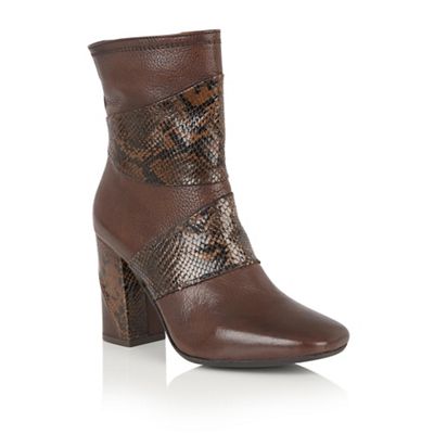 Lotus Brown leather 'Zania' calf boots